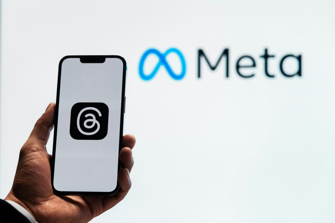 La parabola di Meta: tra freddezza dei mercati, rivolte sulla privacy e il ritorno del Creator Studio